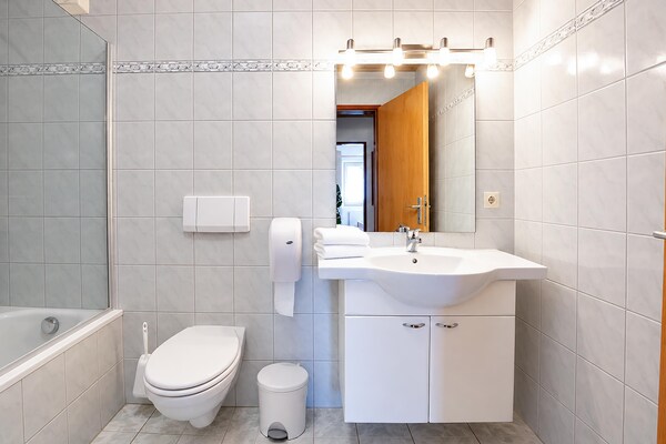 Foto van Appartement vlakbij het meer - Vakantiehuis in Achenkirch - BathRoom