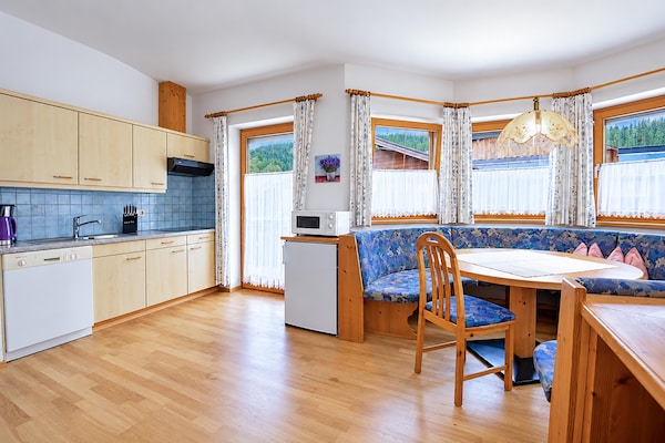 Foto van Modern vakantieappartement vlakbij de Achensee - Vakantiehuis in Achenkirch - LivingRoom