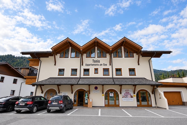 Foto van Modern vakantieappartement vlakbij de Achensee - Vakantiehuis in Achenkirch - ExteriorSummer
