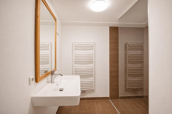 Foto van Gezellig boschalet met uitzicht op de bergen - Vakantiehuis in Wörgl Boden - Hopfgarten - BathRoom