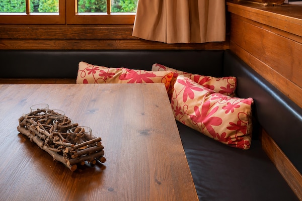 Foto van Gezellig boschalet met uitzicht op de bergen - Vakantiehuis in Wörgl Boden - Hopfgarten - Ambiance