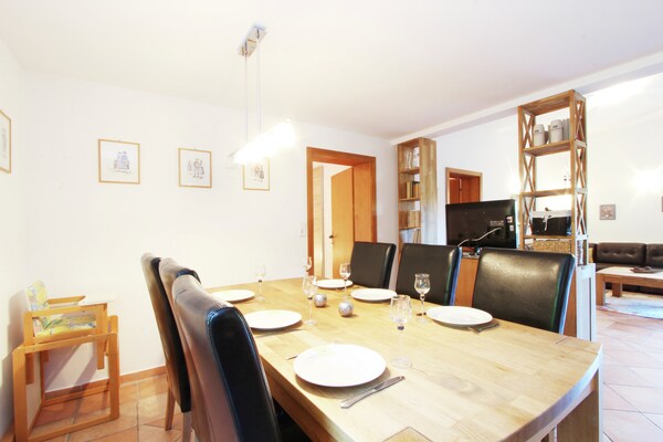 Foto van Chalet in Kufstein bij Kaiserblick Ski - Vakantiehuis in Niederndorf bei Kufstein - DiningRoom