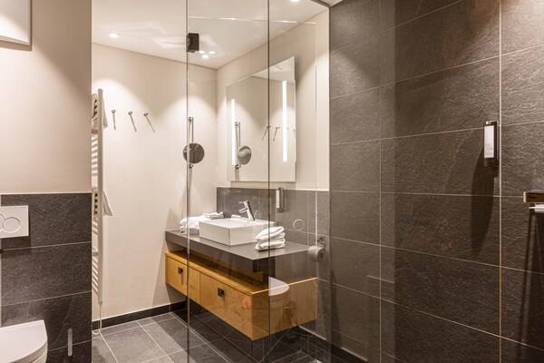 Foto van Ruim appartement met zwembad (zonder borg) - Vakantiehuis in Ehrwald - BathRoom
