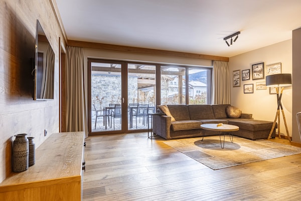 Foto van Ruim appartement met zwembad (zonder borg) - Vakantiehuis in Ehrwald - LivingRoom