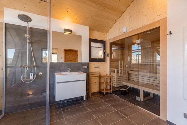 Foto van Chalet met sauna op balkon - Vakantiehuis in Turrach - ExteriorWinter