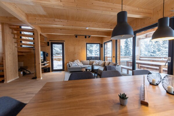 Foto van Luxe chalet met buitenwhirlpool - Vakantiehuis in Turracherhöhe - DiningRoom
