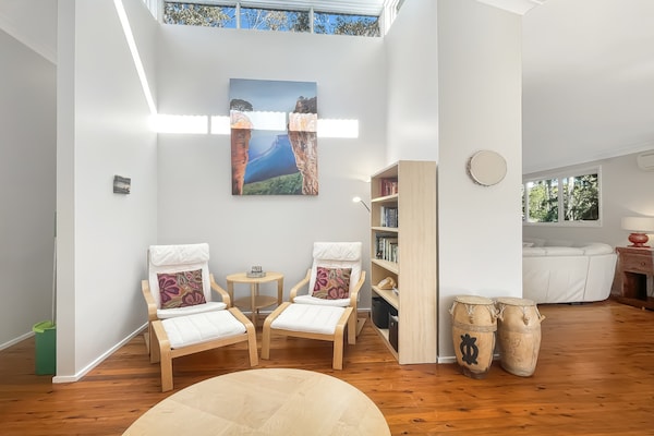 Foto van 3-slaapkamerwoning aan de rivier met ruim terras en barbecue - LivingRoom