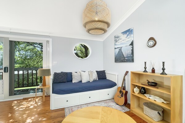 Foto van 3-slaapkamerwoning aan de rivier met ruim terras en barbecue - LivingRoom