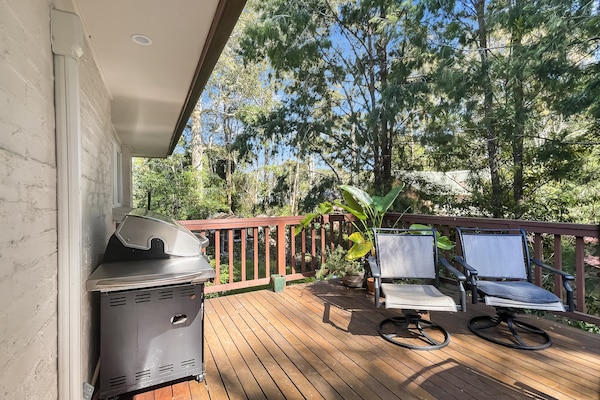 Foto van 3-slaapkamerwoning aan de rivier met ruim terras en barbecue - TerraceBalcony