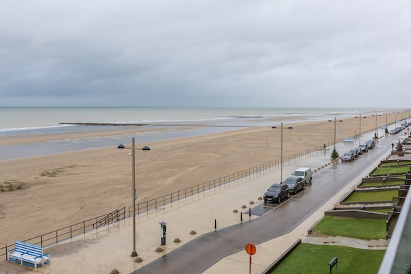 Foto van Appartement met een mooi terras en zeezicht - Vakantiehuis in Middelkerke - ViewSummer