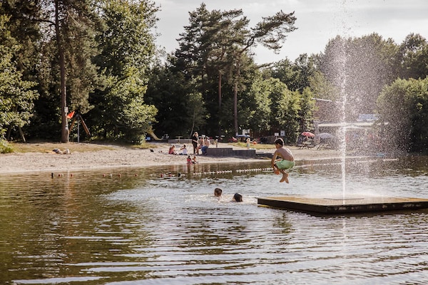 Foto van Chalet in Baalse Hei met modern comfort - Vakantiehuis in Turnhout - AreaSummer1KM