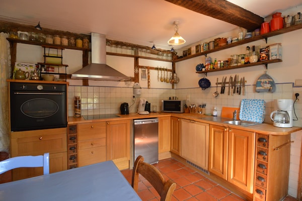 Foto van Elegant verblijf, Comblain-Fairon - Vakantiehuis in Comblain-Fairon - Kitchen