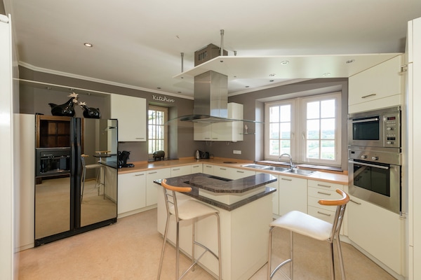 Foto van Luxe spakasteel met zwembad. - Vakantiehuis in Spa - Kitchen