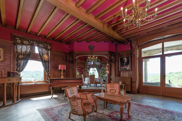 Foto van Luxe spakasteel met zwembad. - Vakantiehuis in Spa - LivingRoom