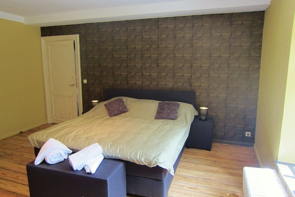Foto van Luxe Kasteel, Basse-Bodeux - Vakantiehuis in Trois Ponts - BedRoom