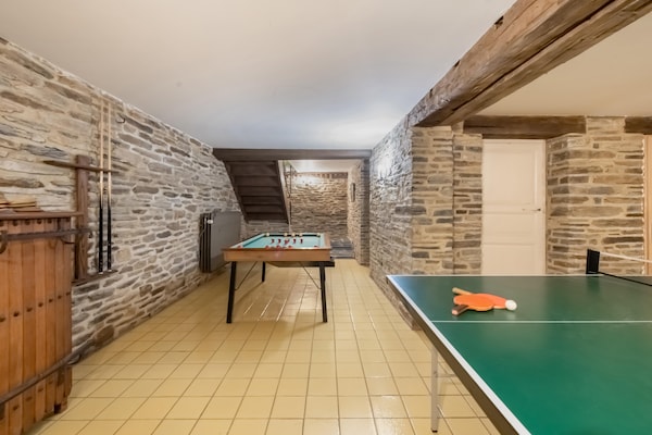 Foto van Gezellig vakantiehuis in Vresse-sur-Semois met terras - RecreationRoom