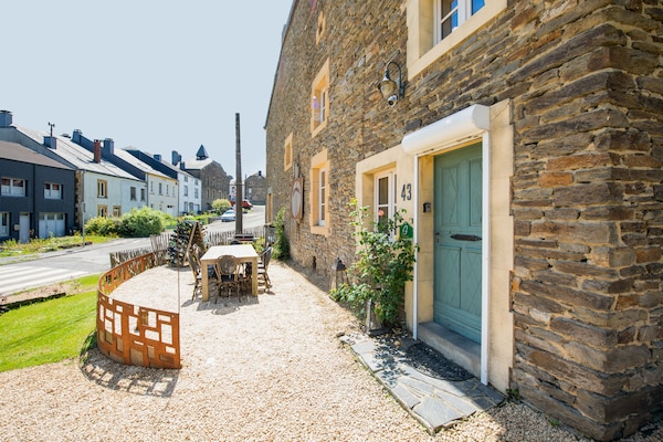 Foto van Gezellig vakantiehuis in Vresse-sur-Semois met terras - ExteriorSummer
