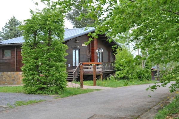 Foto van Vakantiehuis in Houyet bij Koninklijk Kasteel - Vakantiehuis in Houyet - ExteriorSummer