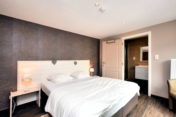 Foto van Luxe chalet in Beauraing met 2 sauna's - Vakantiehuis in Beauraing - BedRoom