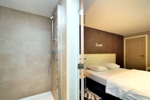 Foto van Luxe chalet in Beauraing met 2 sauna's - Vakantiehuis in Beauraing - BedRoom