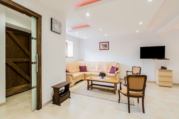 Foto van Gezellig chalet met tuin - Vakantiehuis in Beauraing - LivingRoom