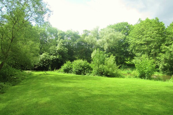 Foto van Appartement bij Bos en Wandelpaden - Vakantiehuis in Treignes - GardenSummer