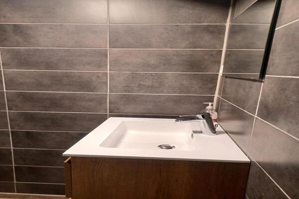 Foto van Chalet Vogelzang in de Ardennen - Vakantiehuis in Oignies-en-Thierache - BathRoom