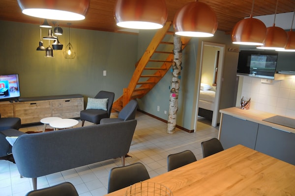 Foto van Vakantiehuis in Vielsalm met Uitzicht op Meer - Vakantiehuis in Vielsalm - LivingRoom
