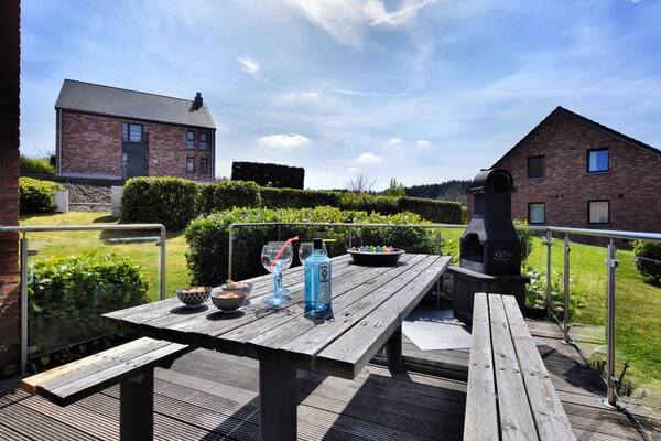 Foto van Gezellig verblijf nabij het bos van Durbuy - Vakantiehuis in Barvaux - TerraceBalcony