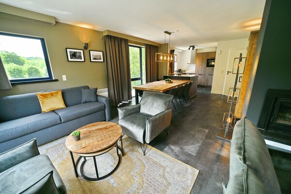 Foto van Modern Appartement in België met Bubbelbad - Vakantiehuis in Durbuy - LivingRoom