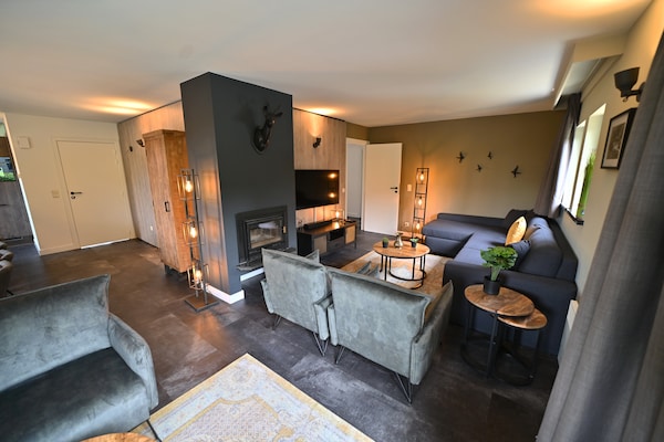 Foto van Modern Appartement in België met Bubbelbad - Vakantiehuis in Durbuy - LivingRoom