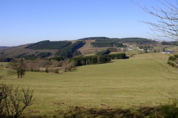 Foto van Gezellige Glampingtent in de Ardennen - Vakantiehuis in Dochamps - AreaSummer5KM