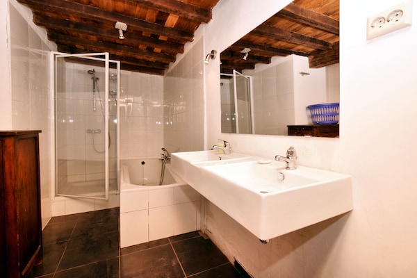 Foto van Ruim verblijf, Tenneville - Vakantiehuis in Tenneville - BathRoom