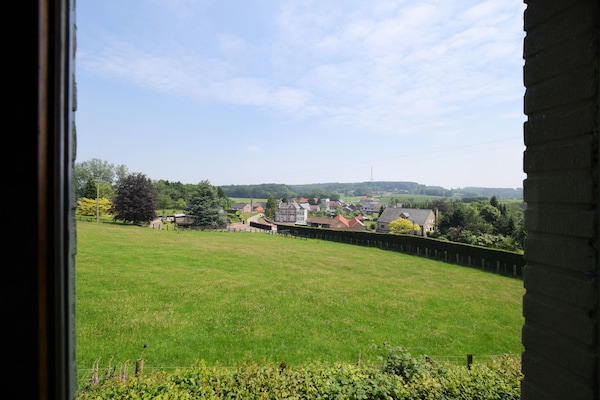 Foto van Moderne villa in Flobecq met privétuin - Vakantiehuis in Flodecq - ViewSummer