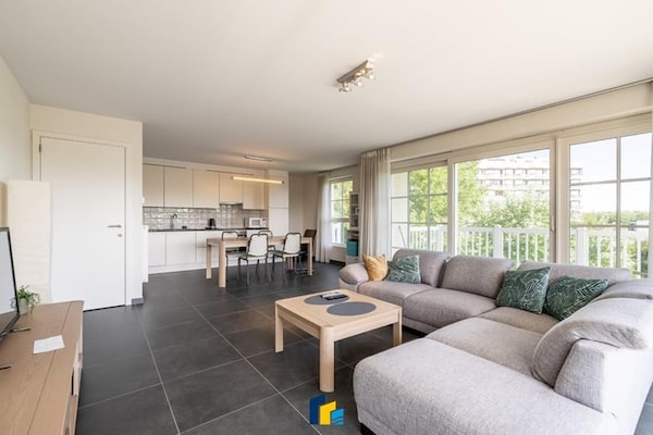 Foto van 2-slaapkamerappartement vlakbij het strand - Vakantiehuis in Blankenberge - LivingRoom