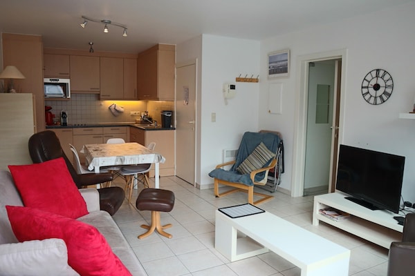 Foto van Appartement in Nieuwpoort bij het Strand - Vakantiehuis in Nieuwpoort - LivingRoom