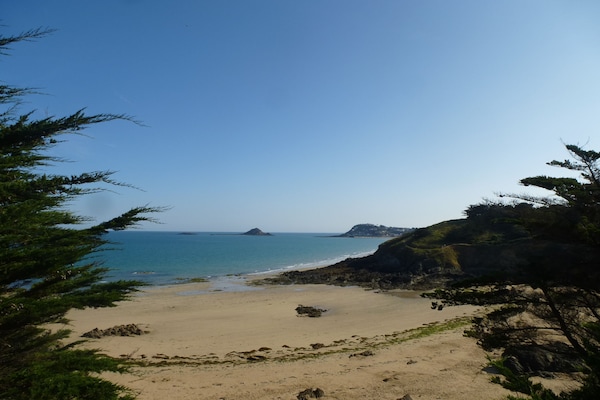 Foto van Huis in Hillion bij GR 34 Kustpad - Vakantiehuis in Hillion - AreaSummer5KM