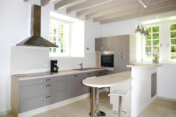 Foto van Stenen Huis bij Roze Granietkust - Vakantiehuis in Plougrescant - Kitchen