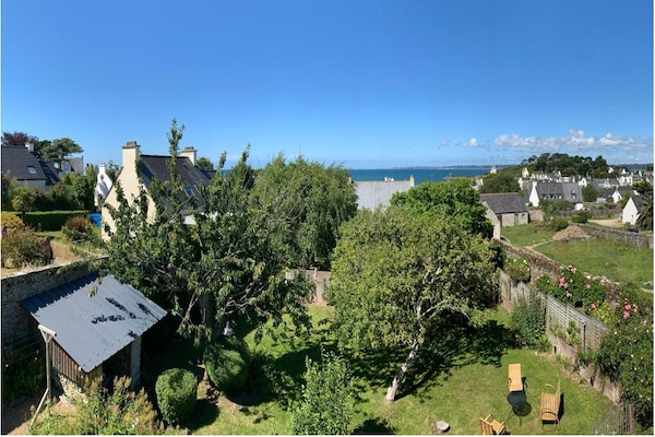 Foto van Vakantiehuis Locquirec bij Strand - Vakantiehuis in Locquirec - ViewSummer