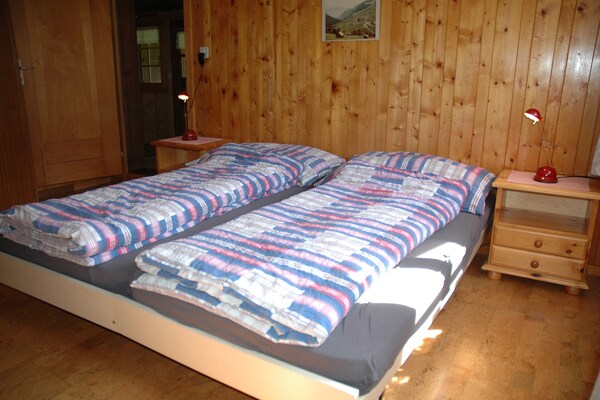 Foto van Landelijk boerderij in Habkern met parkeergelegenheid - BedRoom