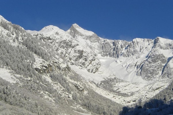 Foto van Elegant alpenchalet in Fieschertal voor 8 - Vakantiehuis in Fieschertal - AreaWinter20KM