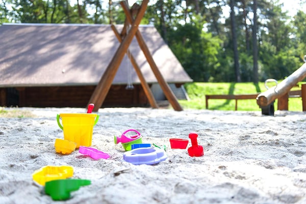 Foto van Gezellige bungalow in Storkow am See - Vakantiehuis in Storkow - ParkFacilities