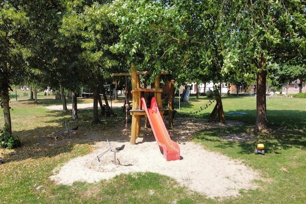 Foto van Appartement in Dargun met zwembad en kinderboerderij - AreaSummer5KM