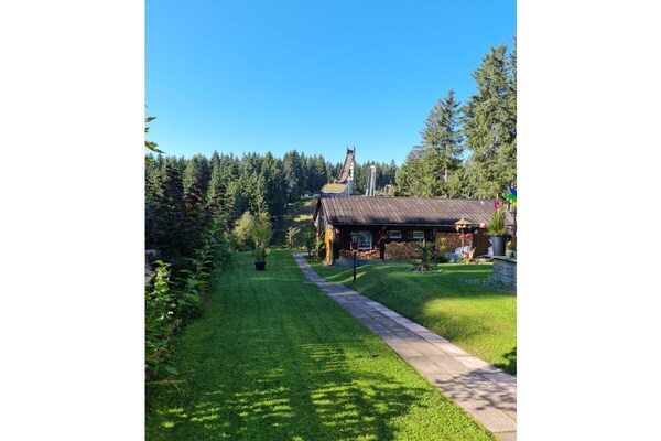 Foto van bij de skischans van het Erzgebirge - Vakantiehuis in Johanngeorgenstadt - Untagged