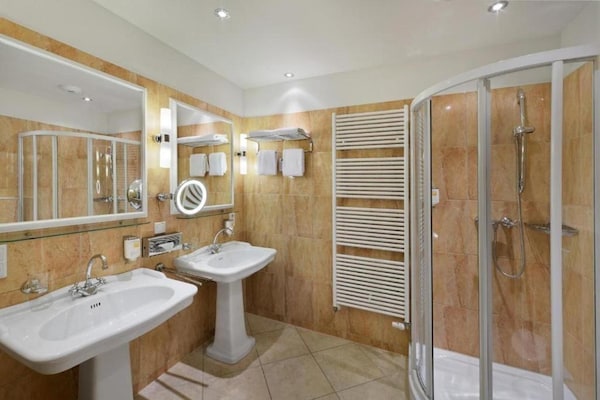 Foto van Precise Resort Schwielowsee - Hotel - Vakantiehuis in Werder - BathRoom