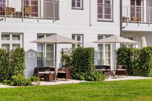 Foto van Precise Resort Schwielowsee - Hotel - Vakantiehuis in Werder - TerraceBalcony