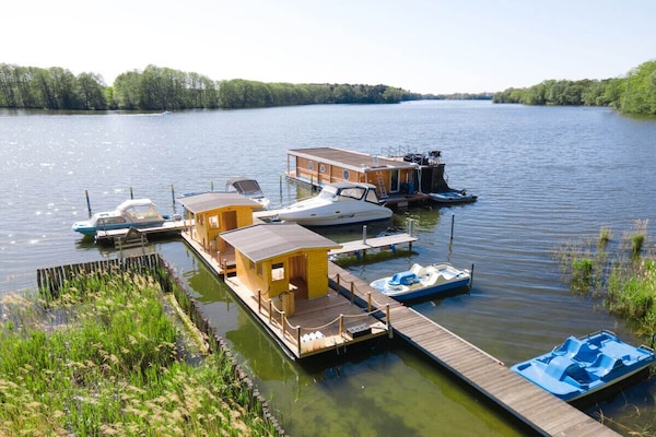 Foto van B4 rechtstreeks naar het Netzenmeer. - Vakantiehuis in Kloster Lehnin OT Trechwitz Siedling - Untagged