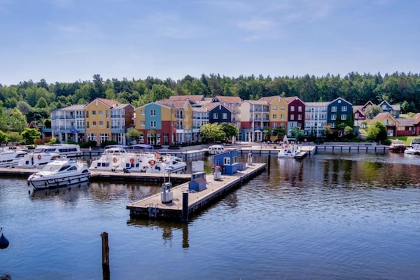 Foto van Sunday Resort Marina Appartement met 1 slaapkamer - Vakantiehuis in Rheinsberg - AreaSummer1KM