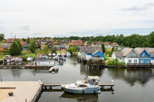 Foto van Sunday Resort Marina Appartement met 1 slaapkamer - Vakantiehuis in Rheinsberg - AreaSummer1KM