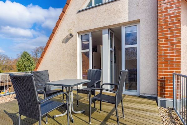 Foto van Comfortabele rijtjeswoning met wifi in Buchholz am Müritzsee - TerraceBalcony